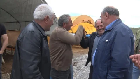 Kurban Pazarlarında Fırsat Arayışı