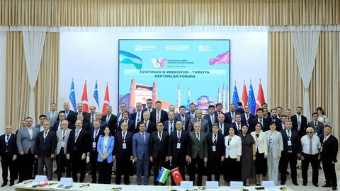 Atatürk Üniversitesi Özbekistan'da Forum Düzenledi