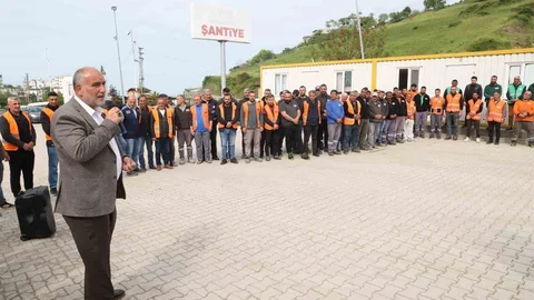 Başkan Sandıkçı Personeliyle Bayramlaştı