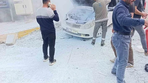 Diyarbakır'da Araç Yangını