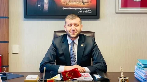MHP’li Ersoy Gençlerden Destek Aldı