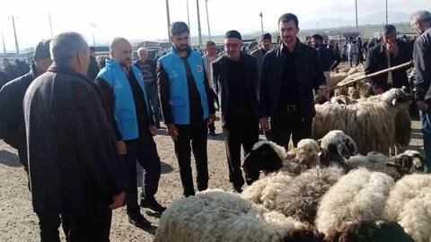 Çaldıran'da Din Görevlileri Bilgilendirme Yaptı