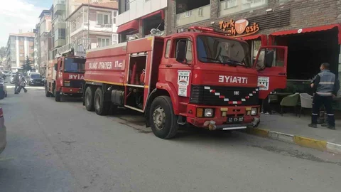 Isparta'da Kafe Mutfağında Yangın Çıktı
