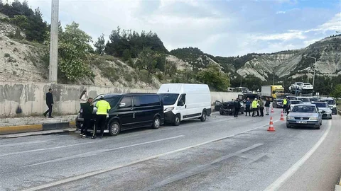 Burdur'da Zincirleme Kaza Meydana Geldi