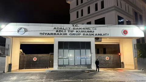 Diyarbakır’da Silahlı Saldırı Sonucu 1 Ölü, 1 Yaralı