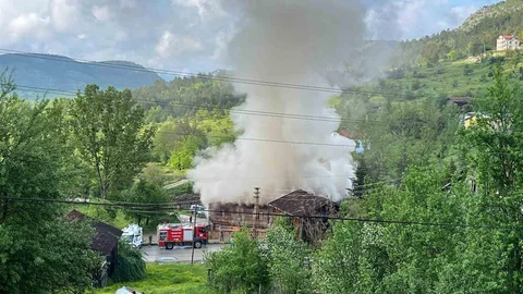 Kastamonu'da Tarihi Konağın Yangını