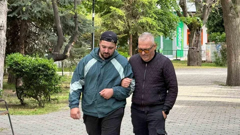Yasin Kurt'un Araba İçinde Yaşadığı Kaza