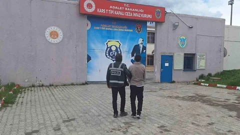 Kars'ta Kredi Kartı Dolandırıcısı Yakalandı