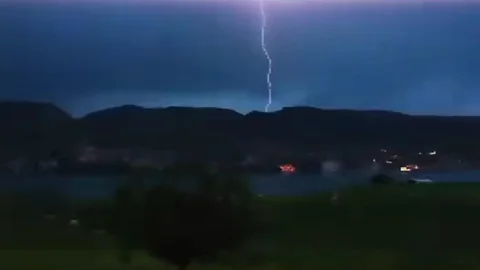 Batman'da Şimşek Gösterisi