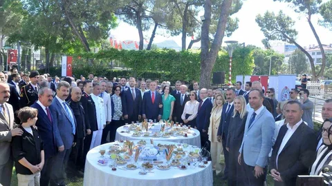 Muğla'da Geleneksel Bayramlaşma Töreni Düzenlendi