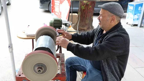 Aksaray'da Bıçakçıların Yoğunluğu Artıyor