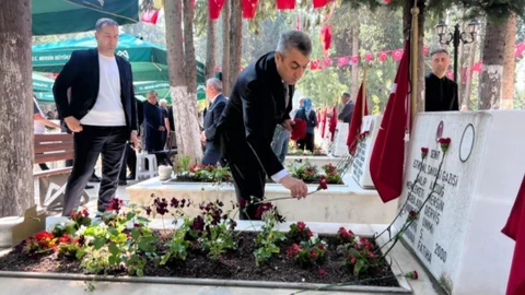 Mersin'de Şehitlik Ziyareti Gerçekleşti