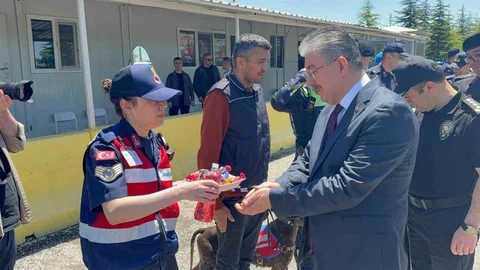 Eskişehir'de Vali Yılmaz'dan Bayram Ziyareti