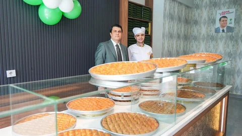 Yılmaz, Şehit Ailesine Ev Verdi