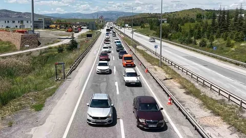 Kırıkkale'de Trafik Yoğunluğu Artıyor