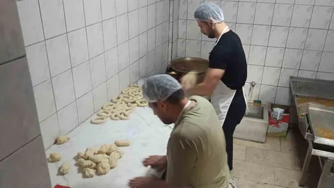 Devrek'te Asırlık Simit Fırını Bayram Mesaisi Yapıyor