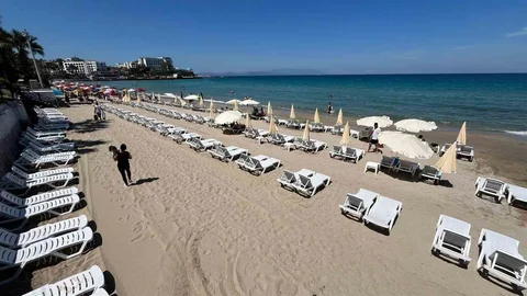 Kuşadası Bayrama Hazırlanıyor