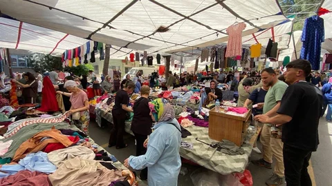 Aydın'da Bayramlık Pazar Hareketliliği