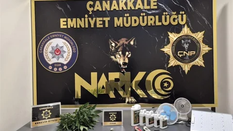 Çanakkale'de FETÖ Şüphelileri Yakalandı