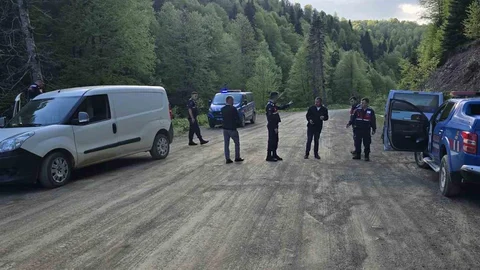 Düzce'de Uçurum Kenarında Ceset Bulundu