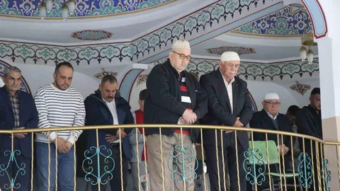 Bolu'da Bayram Namazı Coşkusu