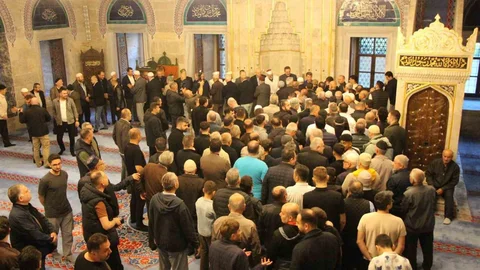 Amasya'da Bayram Namazı Kılındı