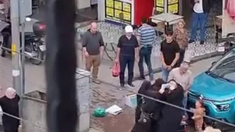 Bursa'da Dilenci Kavgası Görüntülendi