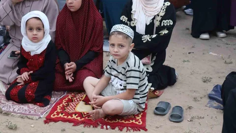 Gazze'de Bayram Namazı Heyecanı