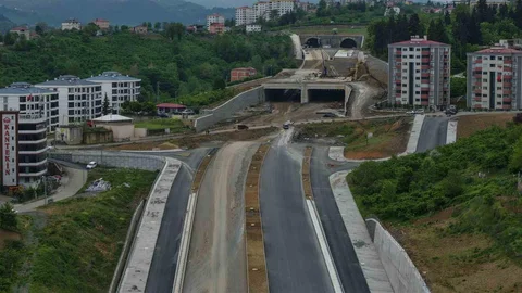 Trabzon'da Kanuni Bulvarı Ulaşıma Açıldı