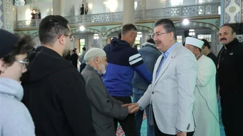 Eskişehir'de Bayram Namazı Coşkusu