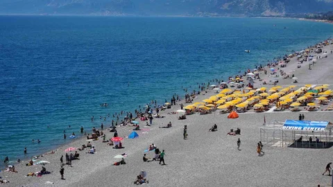 Antalya'da Bayram Yoğunluğu