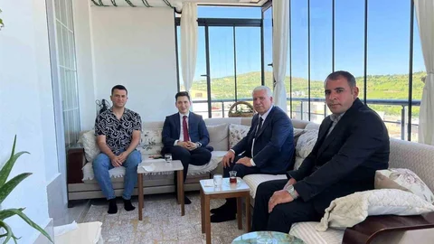 Başkan Karamehmetoğlu Şehit Aileleriyle Buluştu