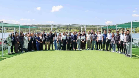Bilecik'te Öğrencilere Sıcak Bir Bayram