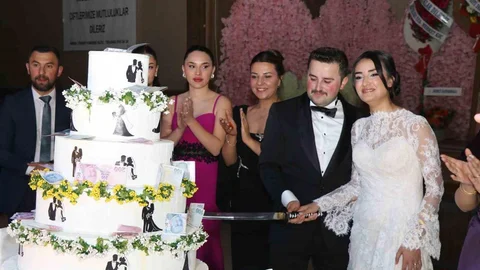 Kaymakam Kalkan'ın Düğün Coşkusu