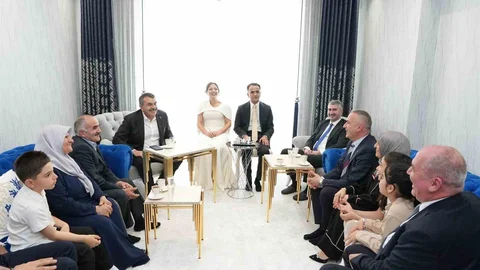 Bakan Tekin'in Nişan Törenine Katılımı