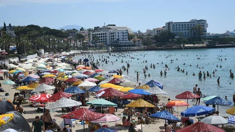 Kuşadası'nda Bayram Tatili Yoğunluğu