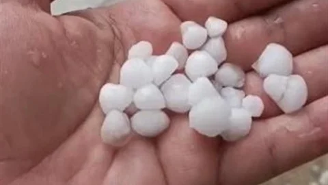 Silivri'de Dolu Yağışı Etkili Oldu