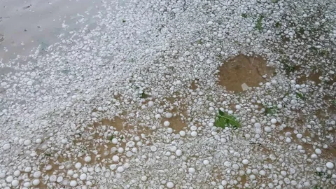 Kırklareli’nde Şiddetli Dolu Yağışı Etkili Oldu