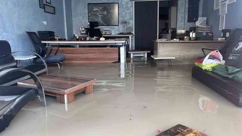 Edirne'de Sağanak Yağış Etkili Oldu
