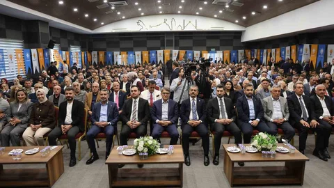 AK Parti Elazığ'da Bayramlaşma Etkinliği Düzenledi