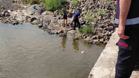 Serinlemek İçin Girdiği Derede Boğulma Tehlikesi