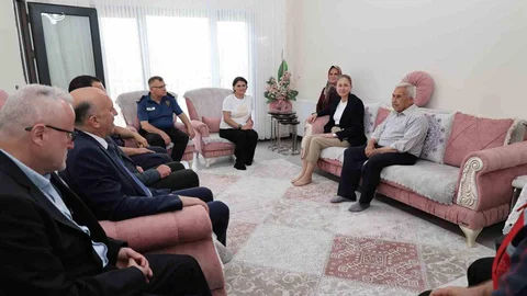 Nazilli Kaymakamı Şehit Ailelerini Ziyaret Etti