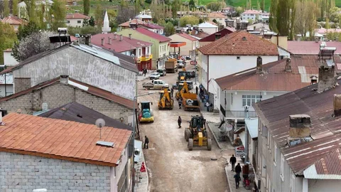 Kayseri Sarız'da Yol Yapım Çalışmaları Başladı