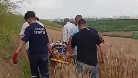 Adana'da Tarlaya Uçan Otomobil Kazası