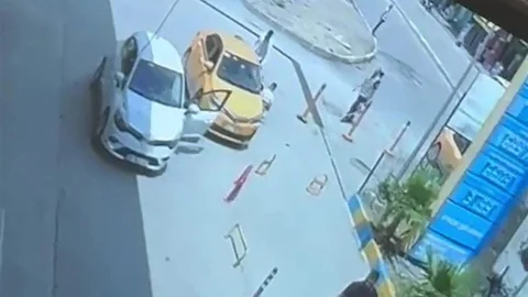 Adana'da Taksiciye Bıçaklı Saldırı
