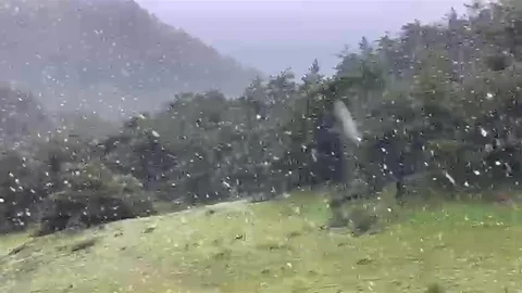 Akdağ’da Haziran Kar Sürprizi