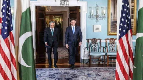 Pakistan Dışişleri Bakanı Dar ile Rubio Görüştü