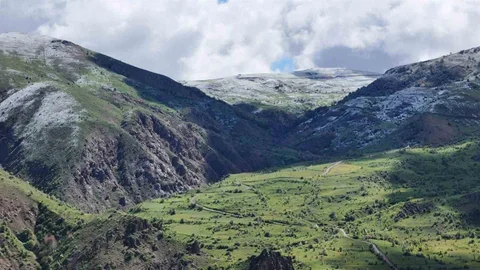 Gümüşhane Zirvelerinde Mayıs Karı Yağdı