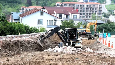Selahattin Eyyubi Caddesi’nde Yol Yapım Çalışmaları Başladı