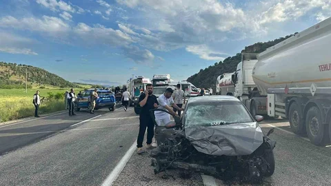 Feci Trafik Kazasında Ölü Sayısı 4 Oldu